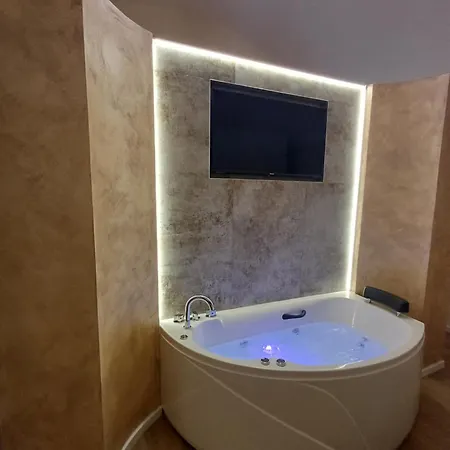 23 Bed and breakfast 4*
