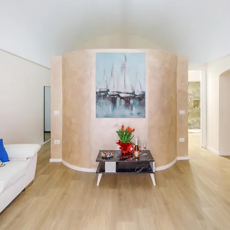 23 4* コンヴェルサーノ