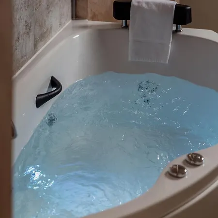 ベッド・アンド・ブレックファスト 23 コンヴェルサーノ